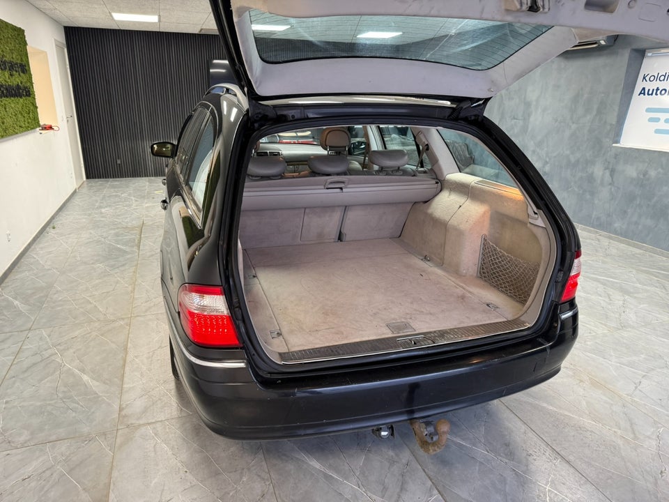 Mercedes E280 3,2 CDi Avantgarde stc. aut. 5d