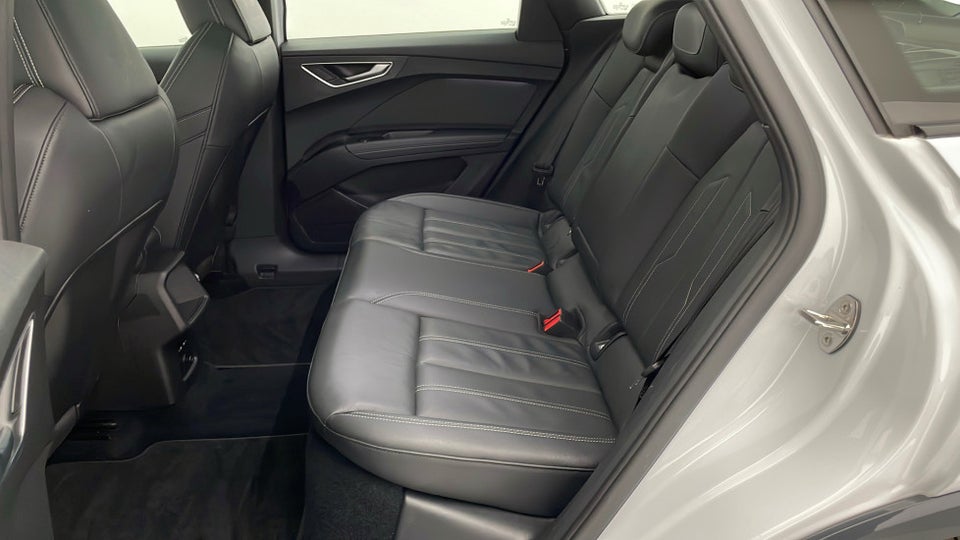 Audi Q4 e-tron 40 Attitude S-line 5d