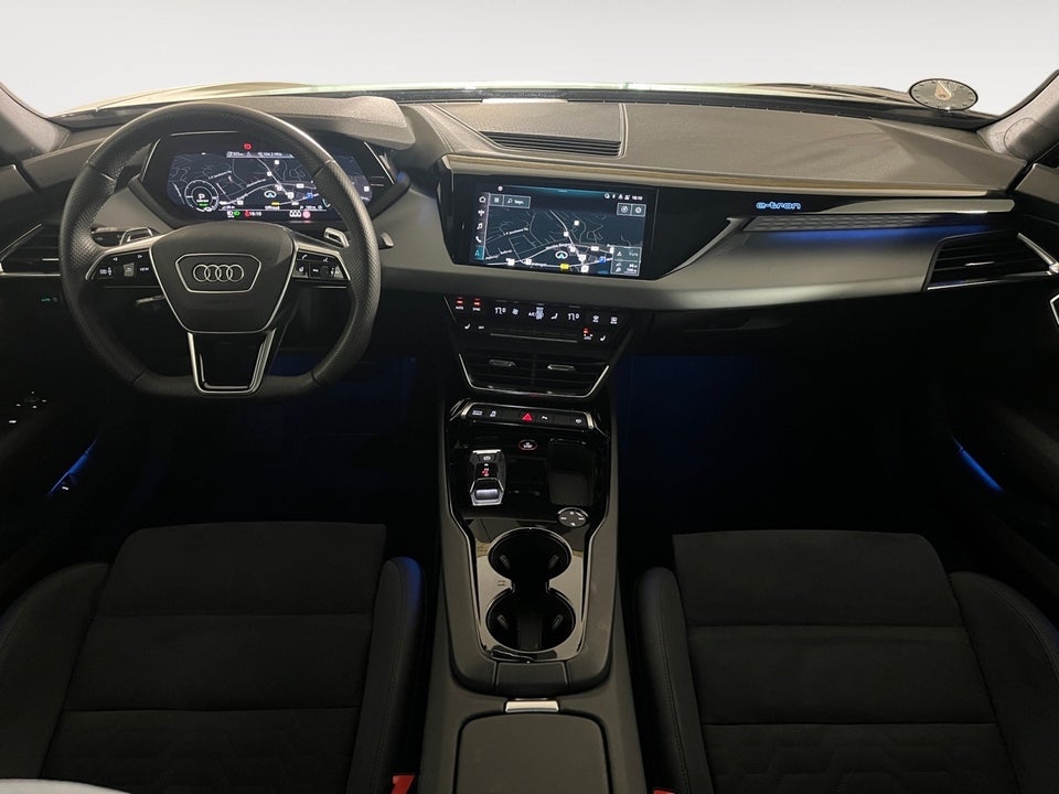 Audi e-tron GT quattro 4d