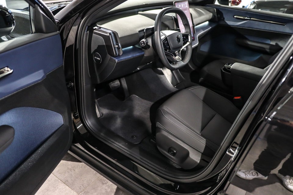 Volvo EX30 Extended Range Ultra 5d