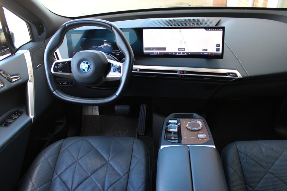 BMW iX xDrive40 Sport 5d