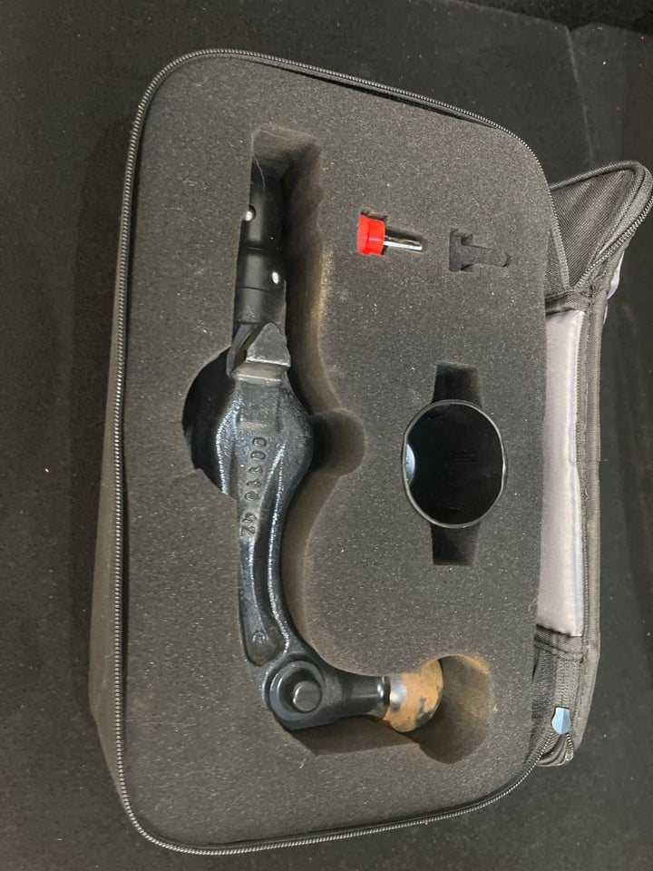 Tesla Model Y Long Range AWD 5d