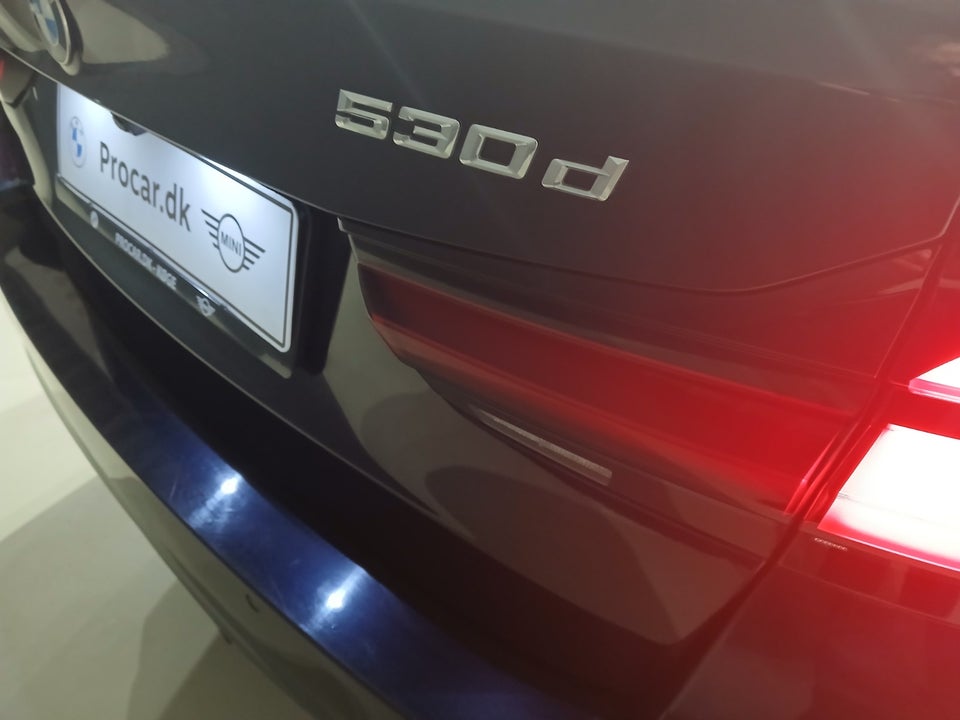 BMW 530d 3,0 Touring M-Sport aut. 5d