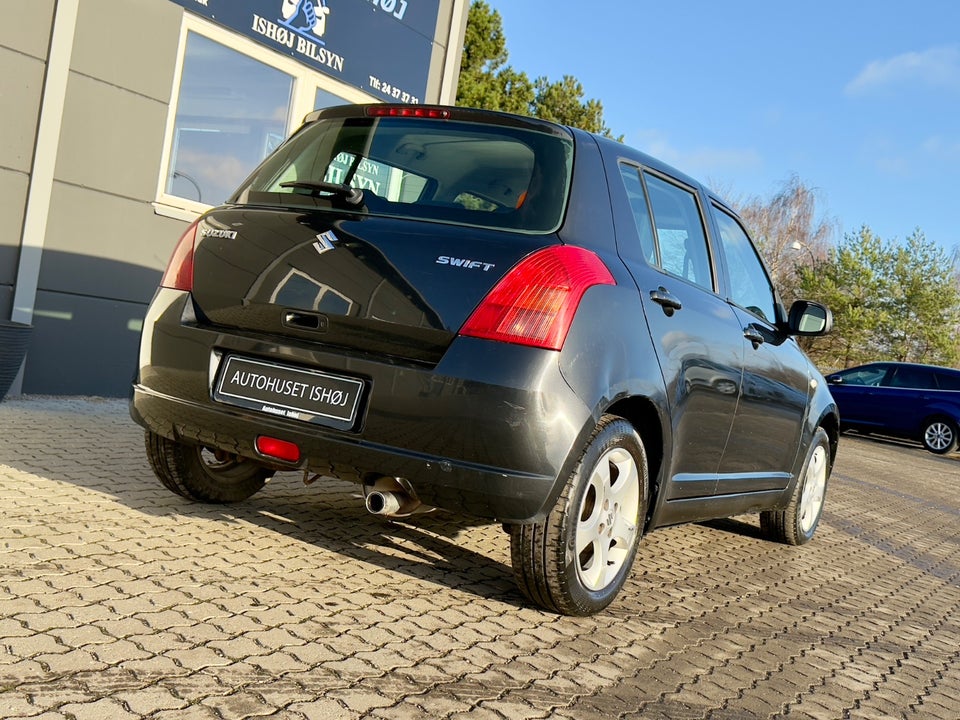 Suzuki Swift 1,5 GLX 5d