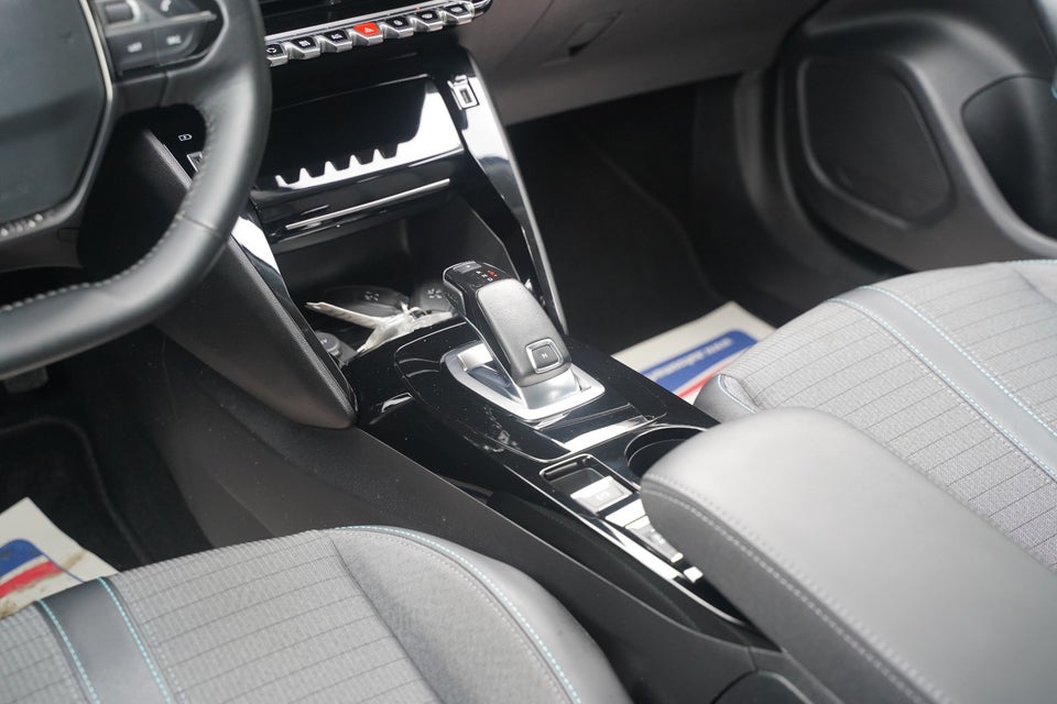Peugeot 2008 1,2 PureTech 130 Allure Pack EAT8 5d