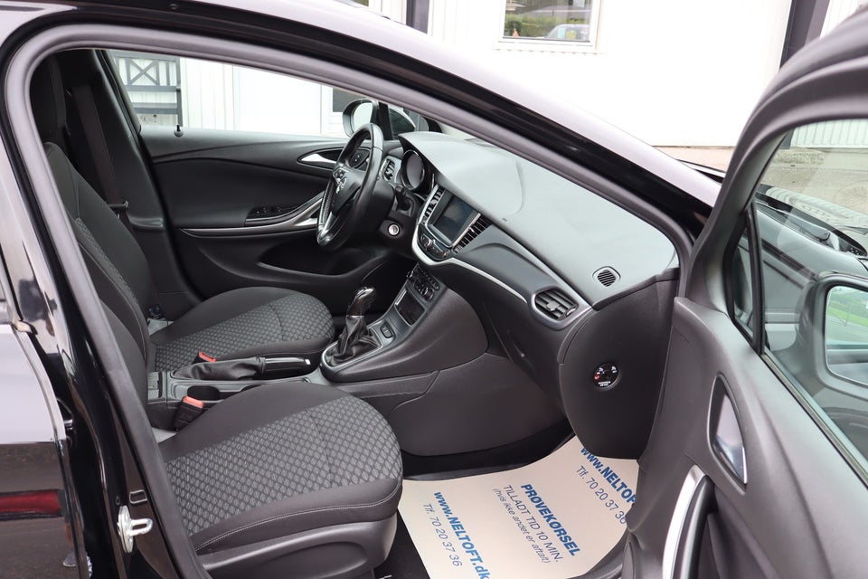 Opel Astra 1,2 T 110 Elegance Sports Tourer 5d