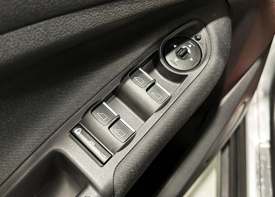 Ford Grand C-MAX 1,0 SCTi 125 Titanium 5d
