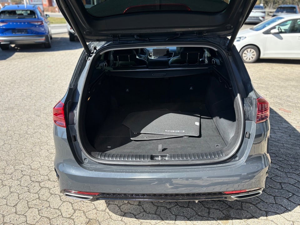 Kia Ceed 1,6 PHEV Upgrade SW DCT 5d