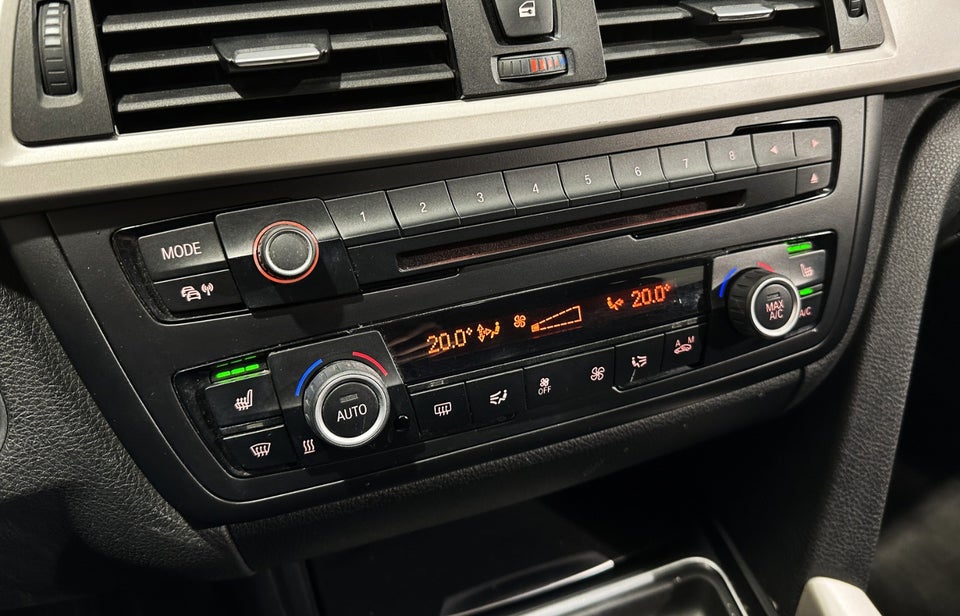 BMW 320d 2,0 Touring 5d