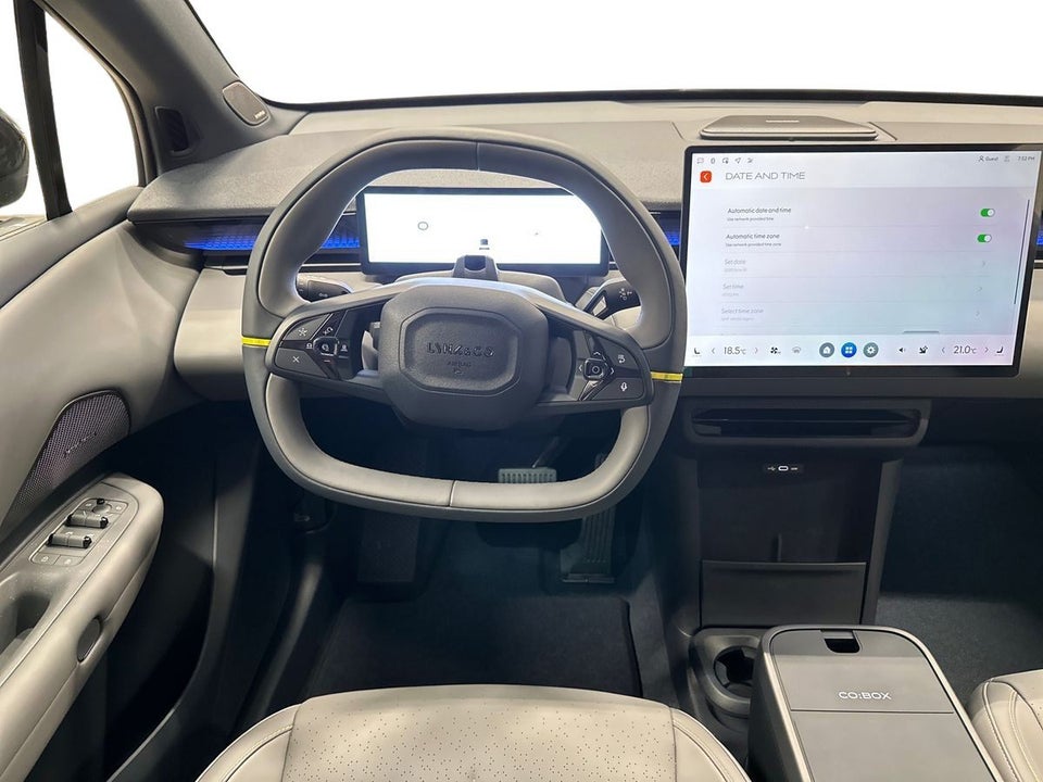 Lynk & Co 02 More 5d