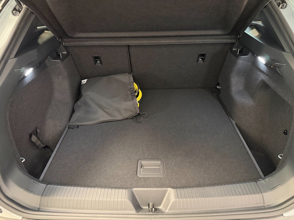 VW ID.4 77 Pro 5d
