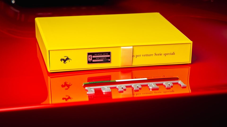 Ferrari 812 Competizione 6,5 DCT 2d