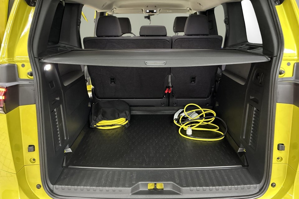 VW ID. Buzz 77 Pro SWB 5d