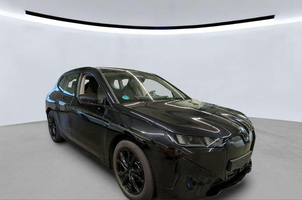 BMW iX xDrive45 5d