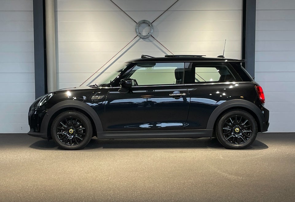 MINI Cooper SE Classic Trim 3d