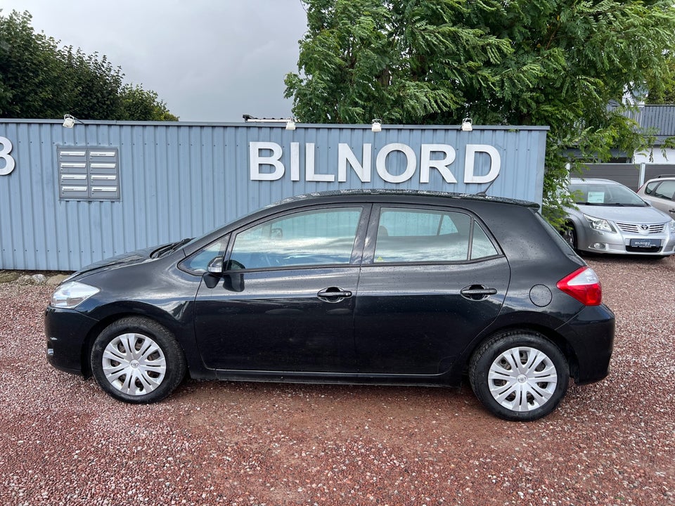 Toyota Auris 1,6 T2 5d