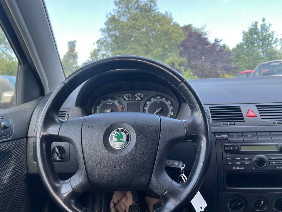 Skoda Fabia 1,4 16V 75 Ambiente Combi 5d