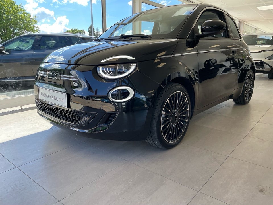 Fiat 500e 42 la Prima by Bocelli 3d
