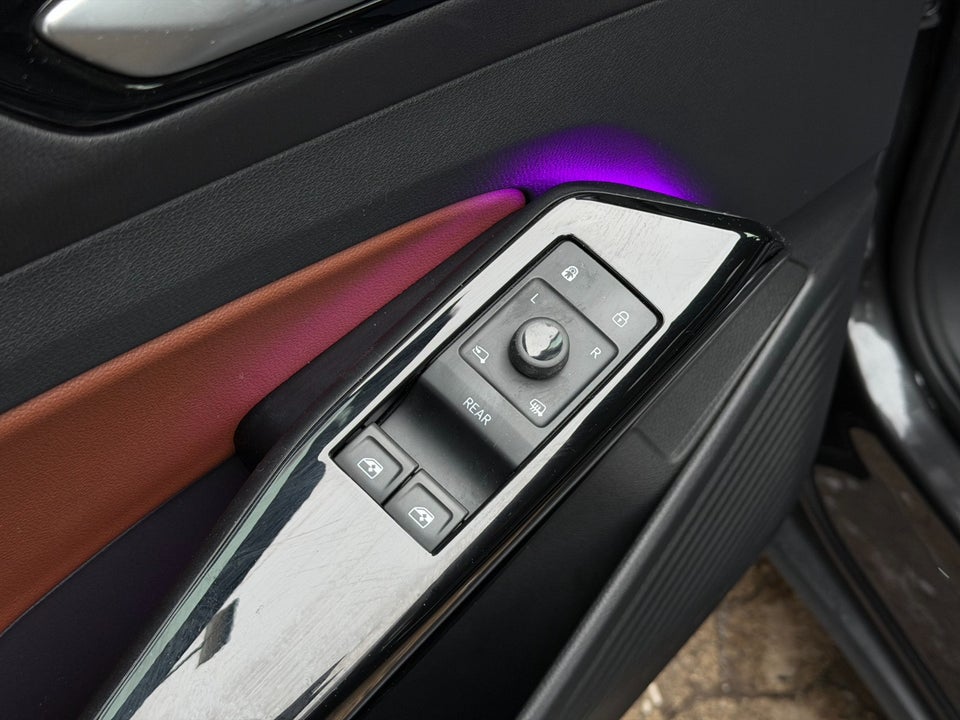 VW ID.4 77 Business Performance 5d