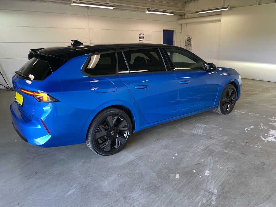 Opel Astra-e 54 GS Sports Tourer 5d
