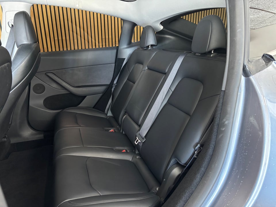 Tesla Model Y Long Range RWD 5d