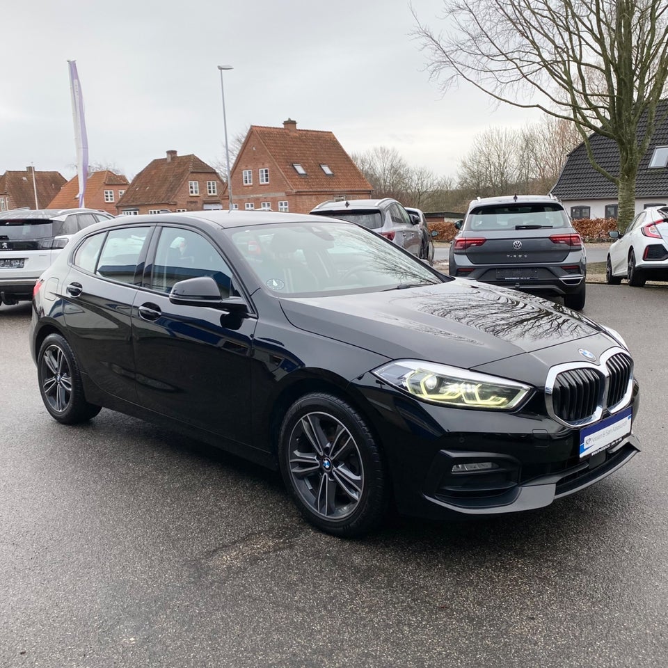 BMW 118d 2,0 Sport Line aut. 5d