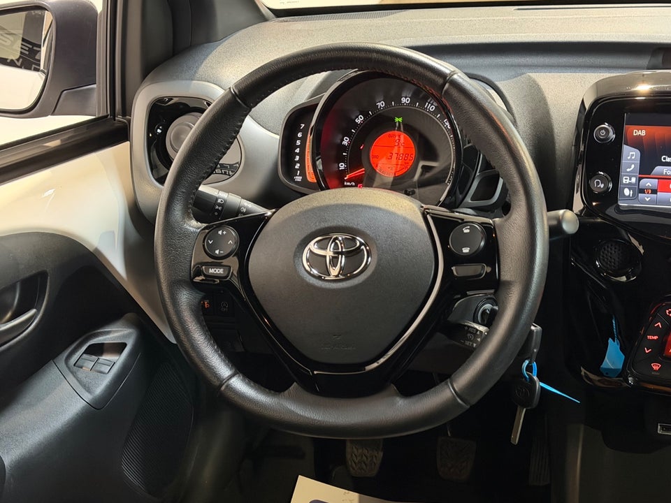 Toyota Aygo 1,0 VVT-i x-cite 5d