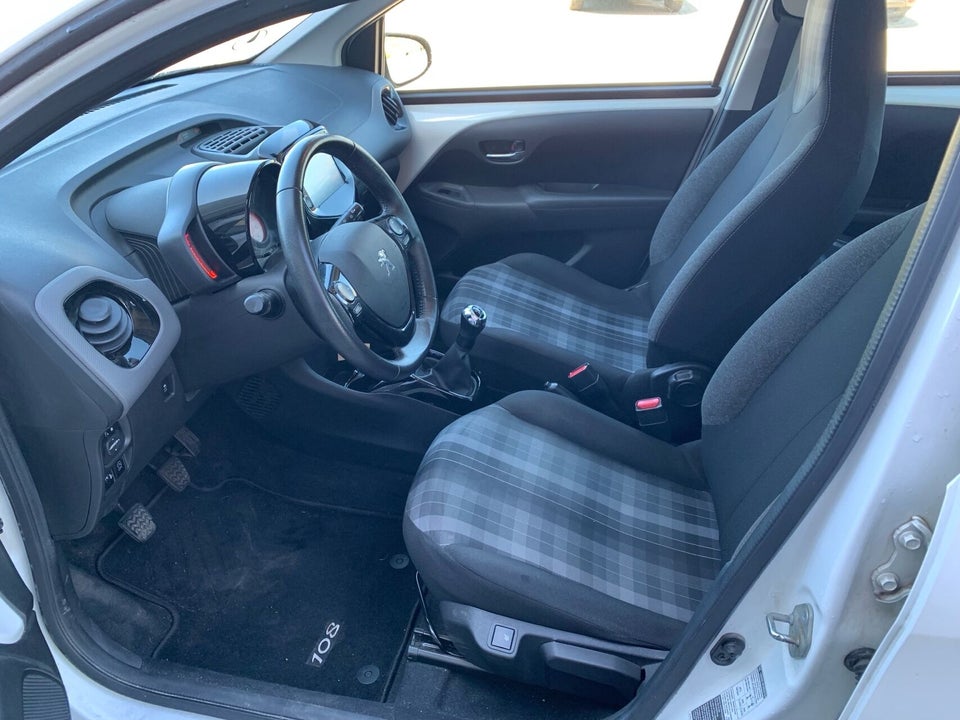Peugeot 108 1,0 e-VTi 72 Allure+ 5d