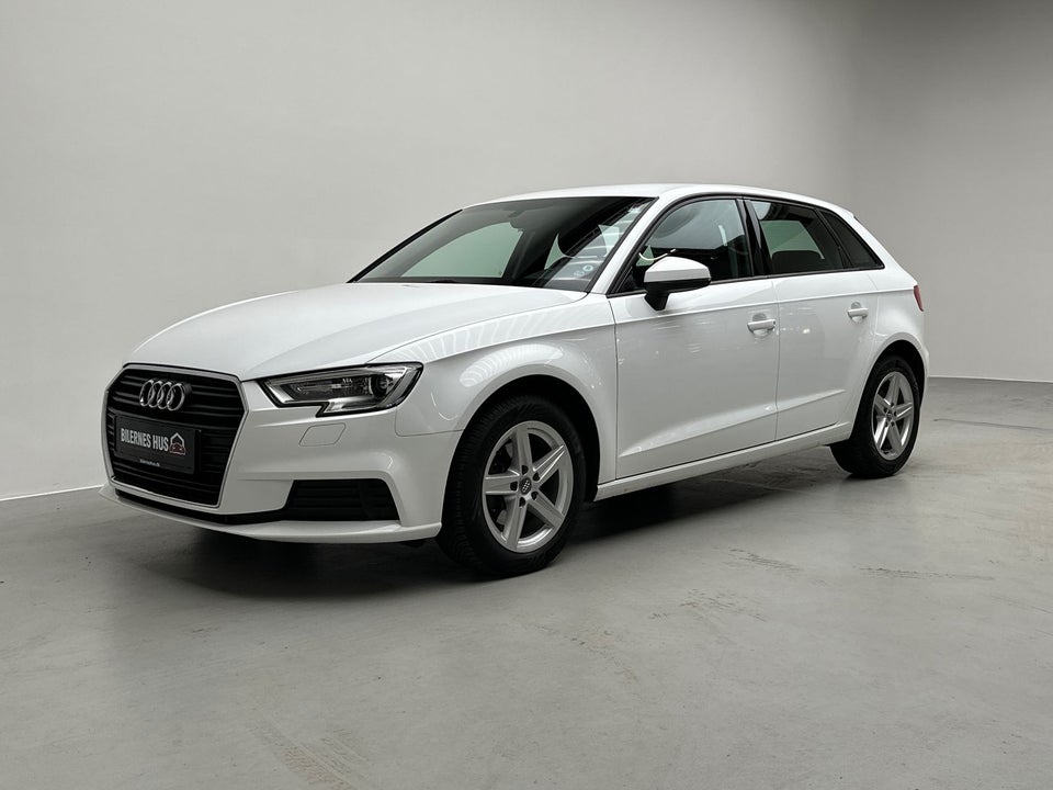 Audi A3 1,6 TDi 116 Sportback 5d