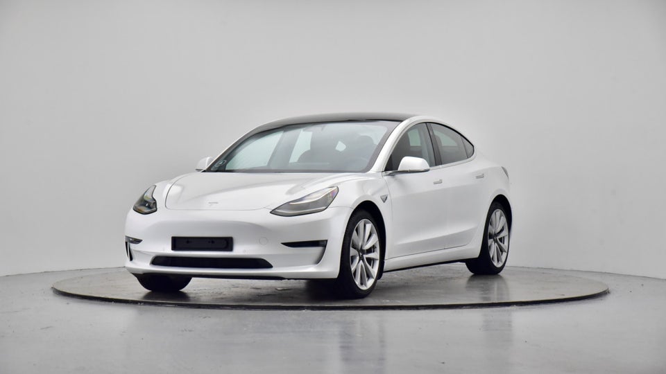 Tesla Model 3 Long Range AWD 4d