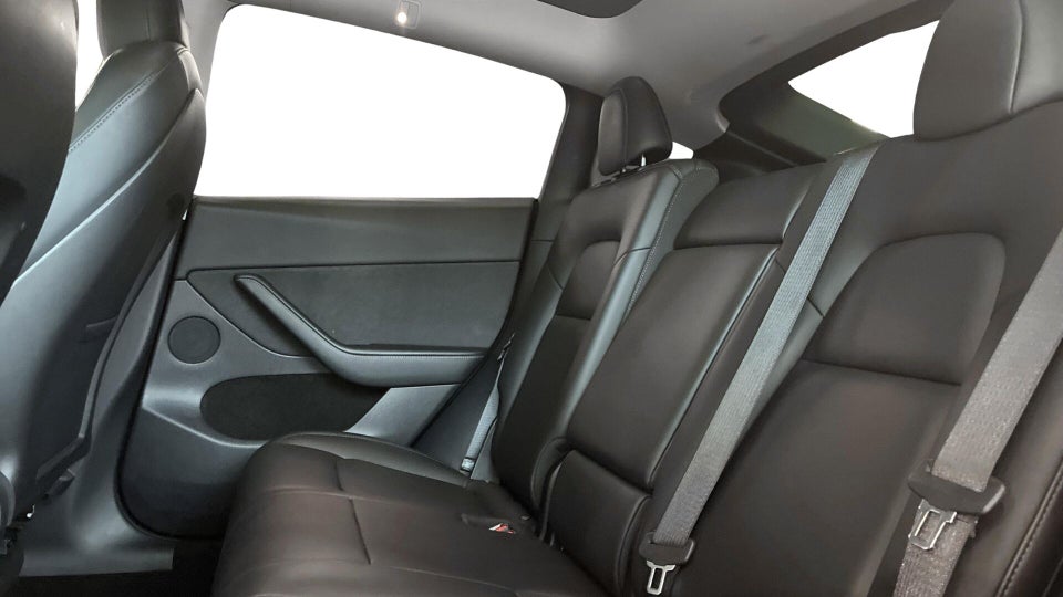 Tesla Model Y Long Range AWD 5d