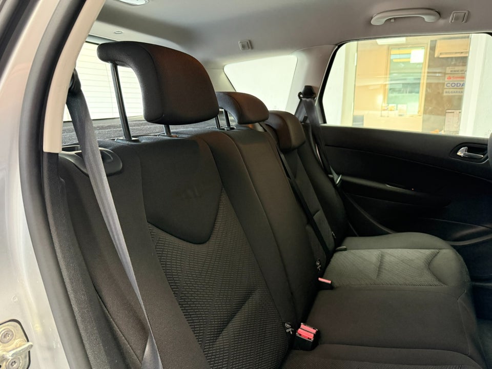 Peugeot 308 1,6 HDi 92 Access stc. 5d