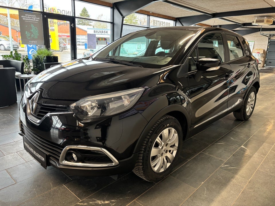 Renault Captur 0,9 TCe 90 Expression 5d