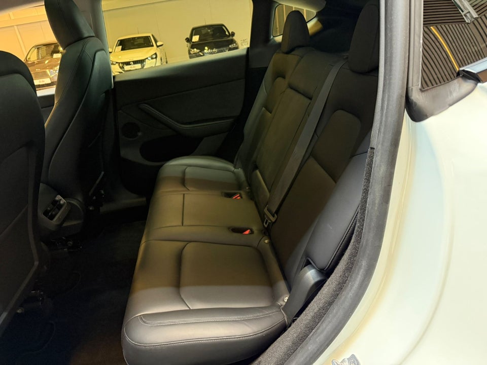 Tesla Model Y Long Range AWD 5d