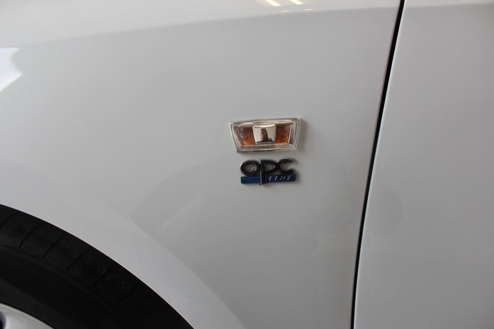 Opel Corsa 1,4 16V OPC Line 5d