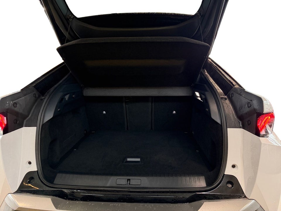 Peugeot e-3008 77 GT Pack 5d