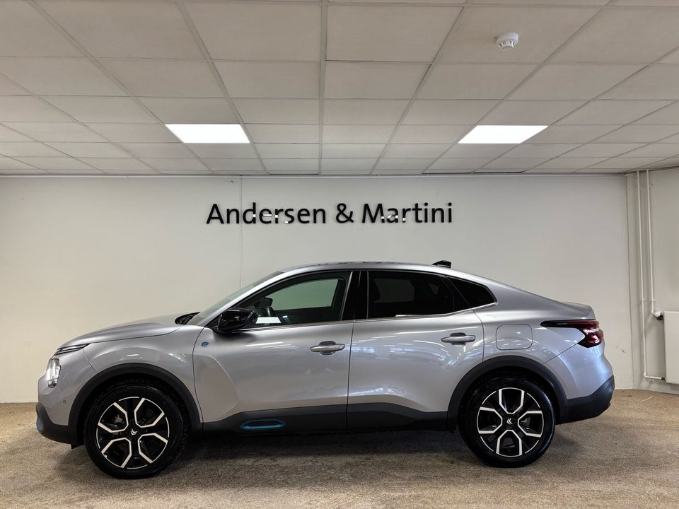 Citroën ë-C4 X 50 Shine 4d