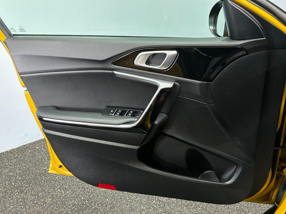 Kia XCeed 1,6 PHEV Upgrade DCT 5d