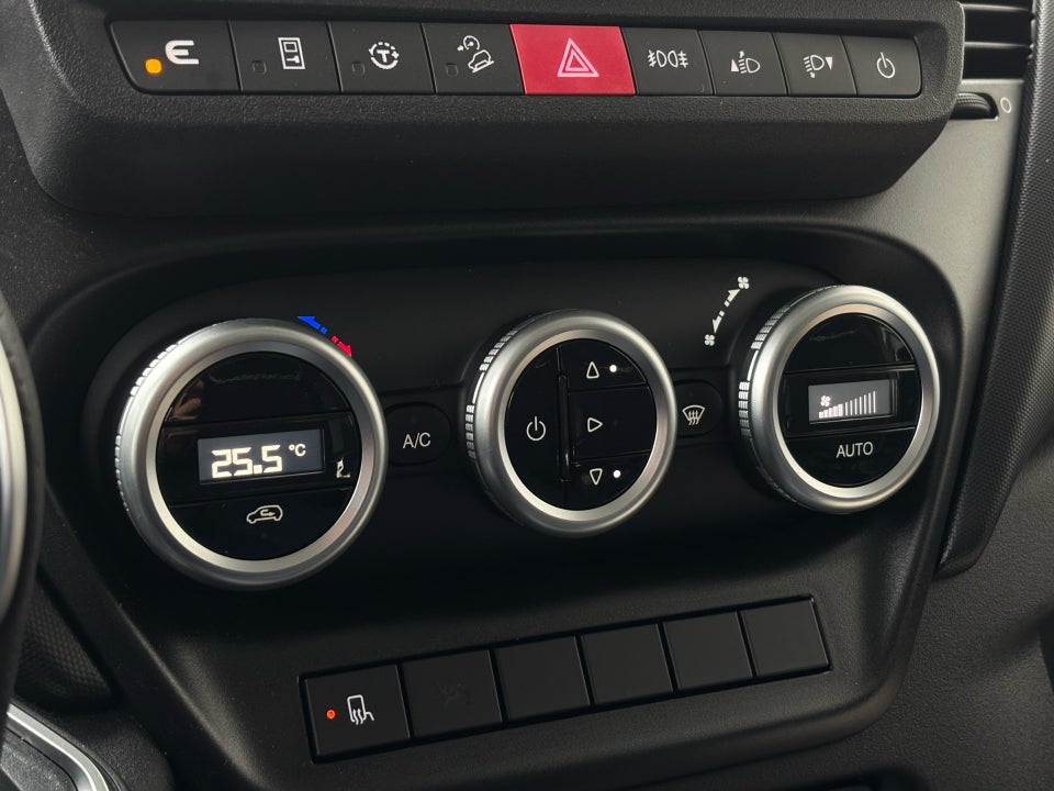 Iveco Daily 3,0 35S18 4100mm Alukasse m/lift AG8