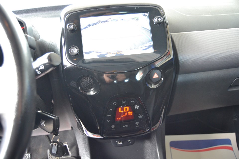 Peugeot 108 1,0 e-VTi 72 Allure+ 5d