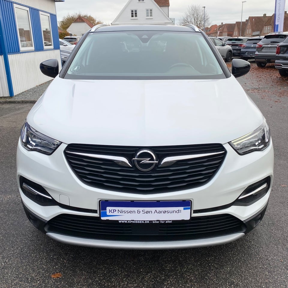 Opel Grandland X 1,6 Hybrid4 Exclusive aut. 5d