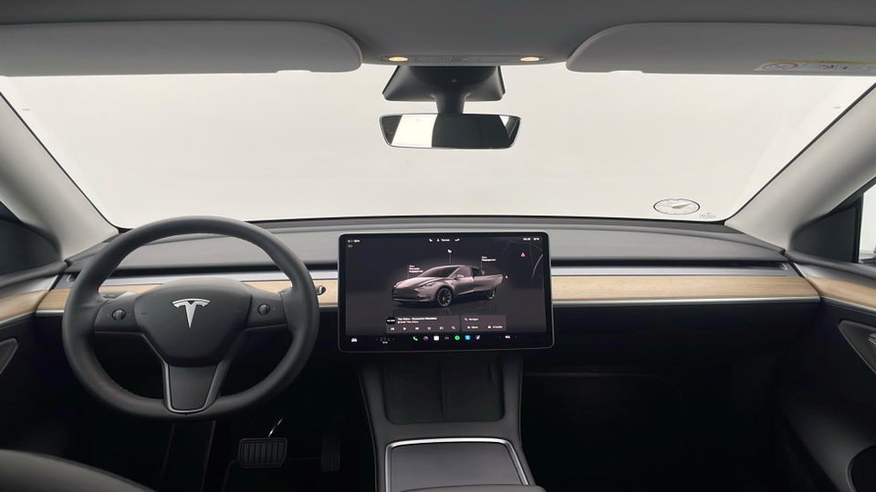 Tesla Model Y Long Range AWD 5d