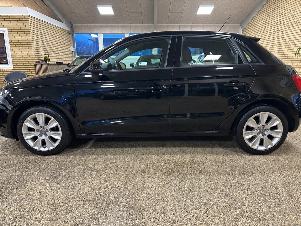 Audi A1 1,2 TFSi 86 Ambition Sportback 5d