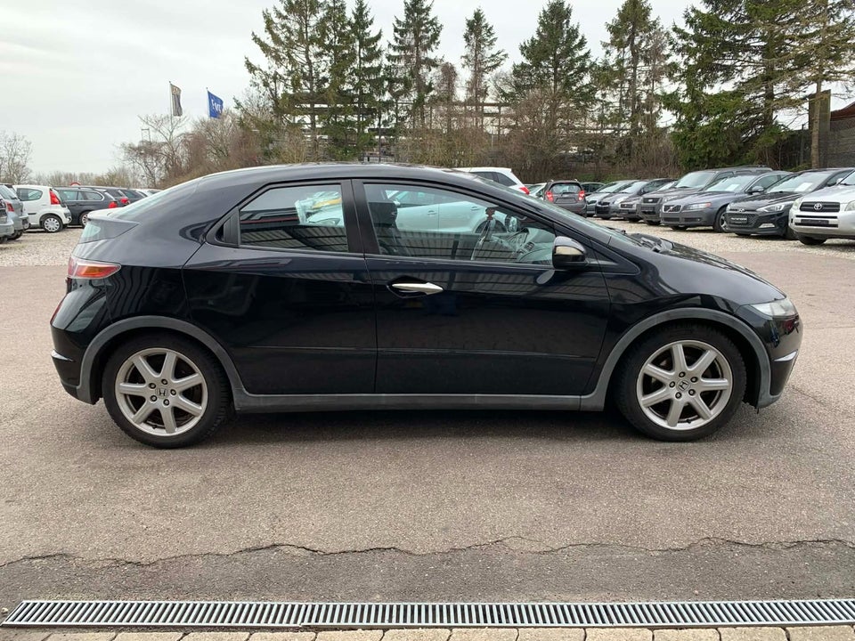 Honda Civic 1,8 Sport 5d