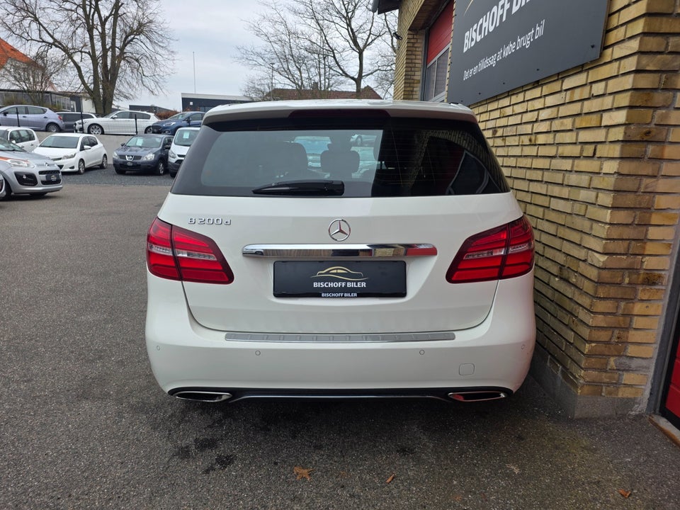 Mercedes B200 d 2,2 Progressive aut. 5d