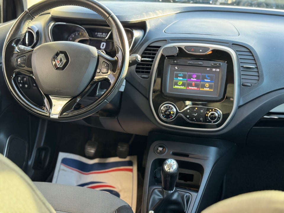 Renault Captur 0,9 TCe 90 Expression 5d
