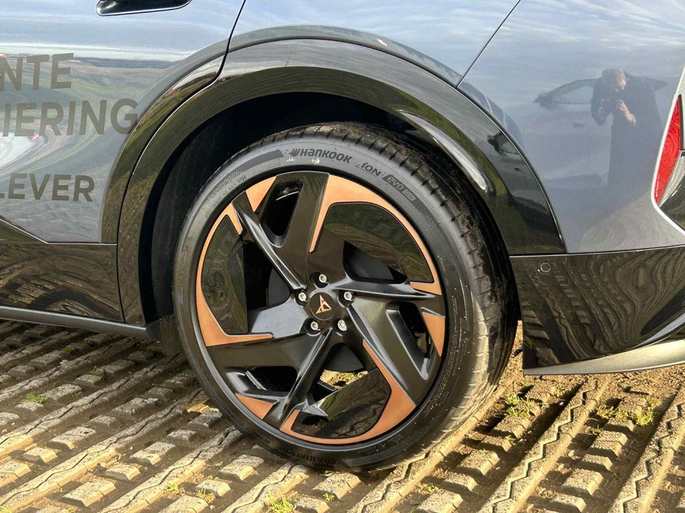 Cupra Tavascan 77 Adrenaline 5d