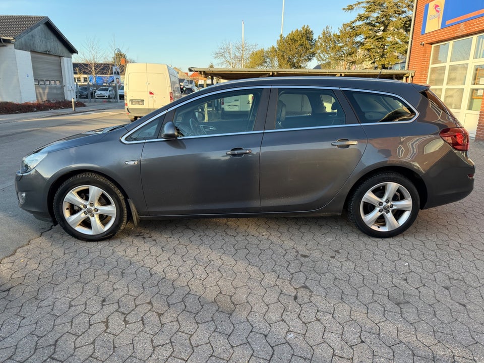 Opel Astra 1,4 T 140 Sport Sports Tourer 5d