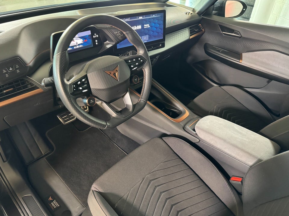 Cupra Born 59 e-Boost Dinamica Pack 5d