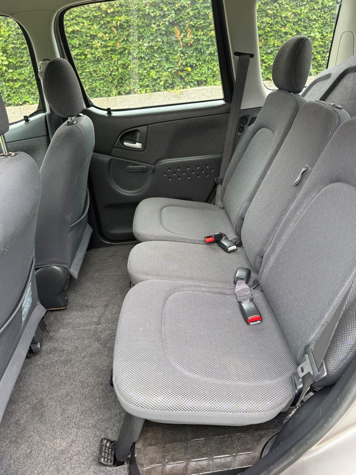 Toyota Yaris Verso 1,4 D-4D Luna 5d